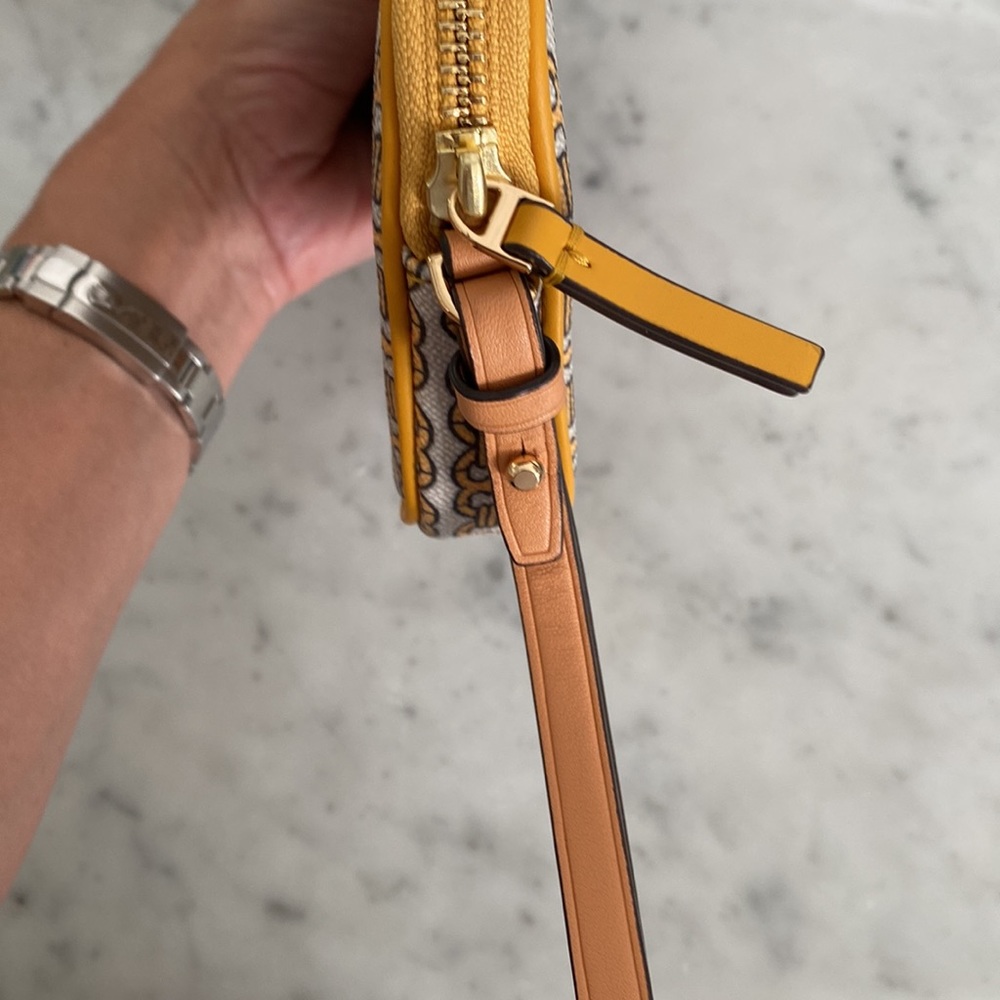 Tory Burch Wrisltet- Yellow Pattern - image 4